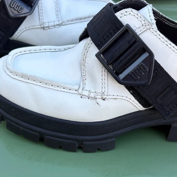 UGG women Ashton White and Black Loafers - Picture 11 of 13